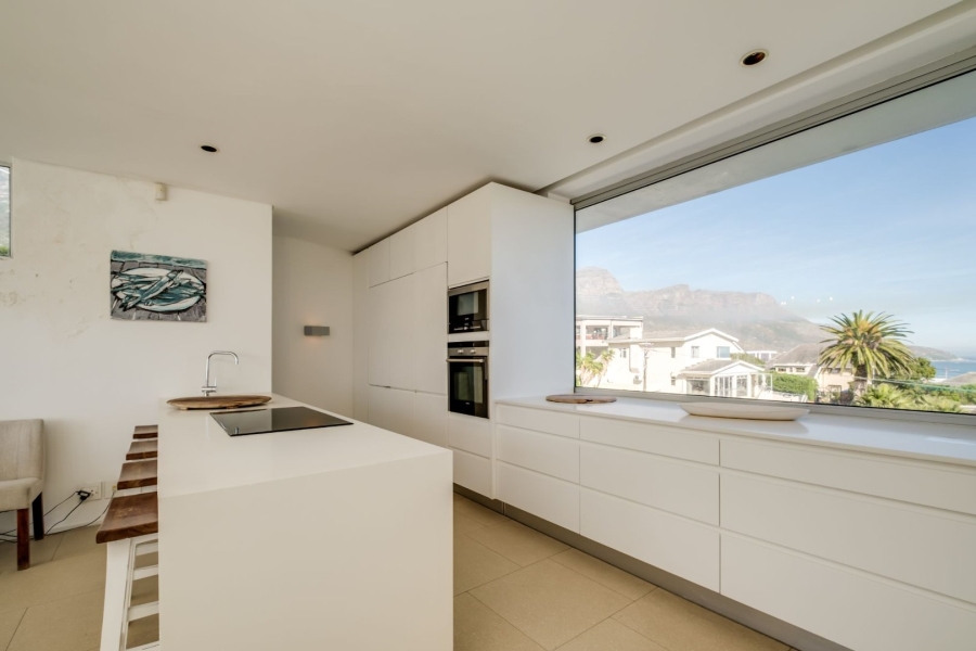 To Let  Bedroom Property for Rent in Camps Bay Western Cape